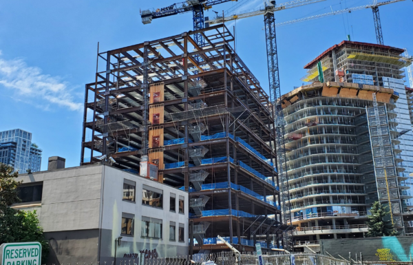 imgi_30_7f4fab15-9511-4256-900a-85b4109f6807-Standing-Tall-Boren-Office-Lofts-scaled-1.webp